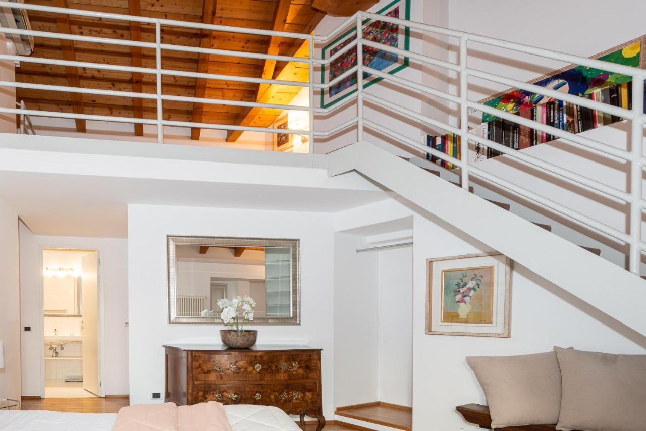 A Casa Nuccia Mansarda By Holiday Solutions Como Exterior foto
